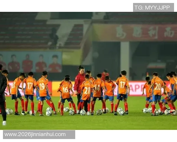 客场呐喊传递佛山力量助力球队坚定迈向保级之路