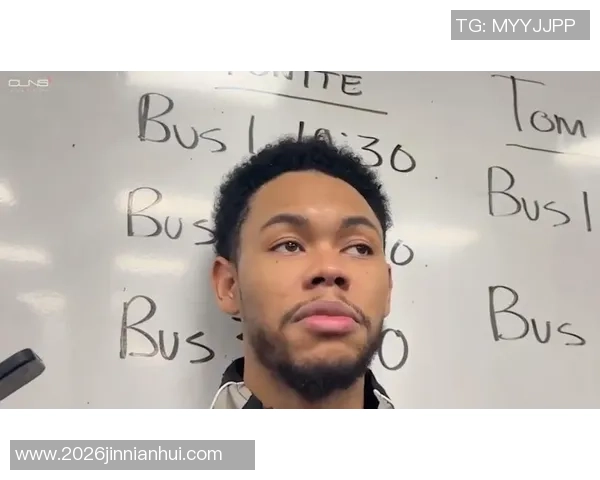 安芬尼西蒙斯谈球员身份对观看比赛的影响与感悟