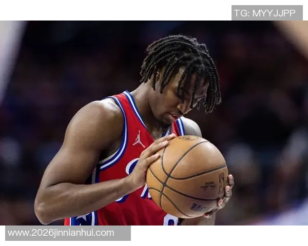 马克西表现出色却难救主22投11中砍下26分13助攻4抢断三分球命中率低迷