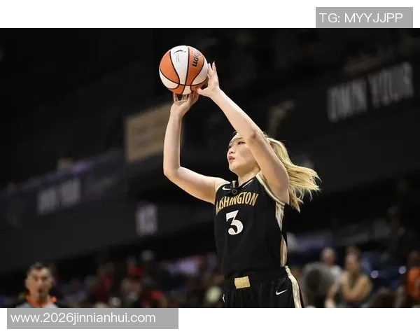 弗菲表现出色6投3中贡献12分3篮板1助攻1盖帽展现实力