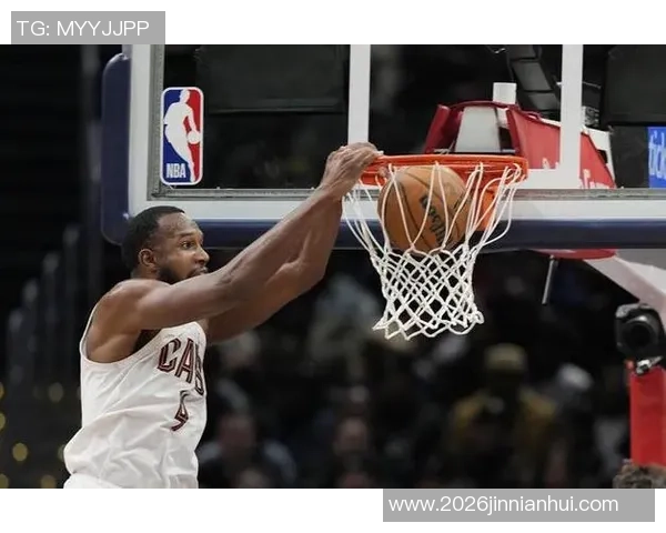 莫布里全能表现助球队获胜13投7中砍下22分12篮板4助攻4盖帽正负值高达18 莫布里全能表现助球队获胜13投7中砍下22分12篮板4助攻4盖帽正负值高达18